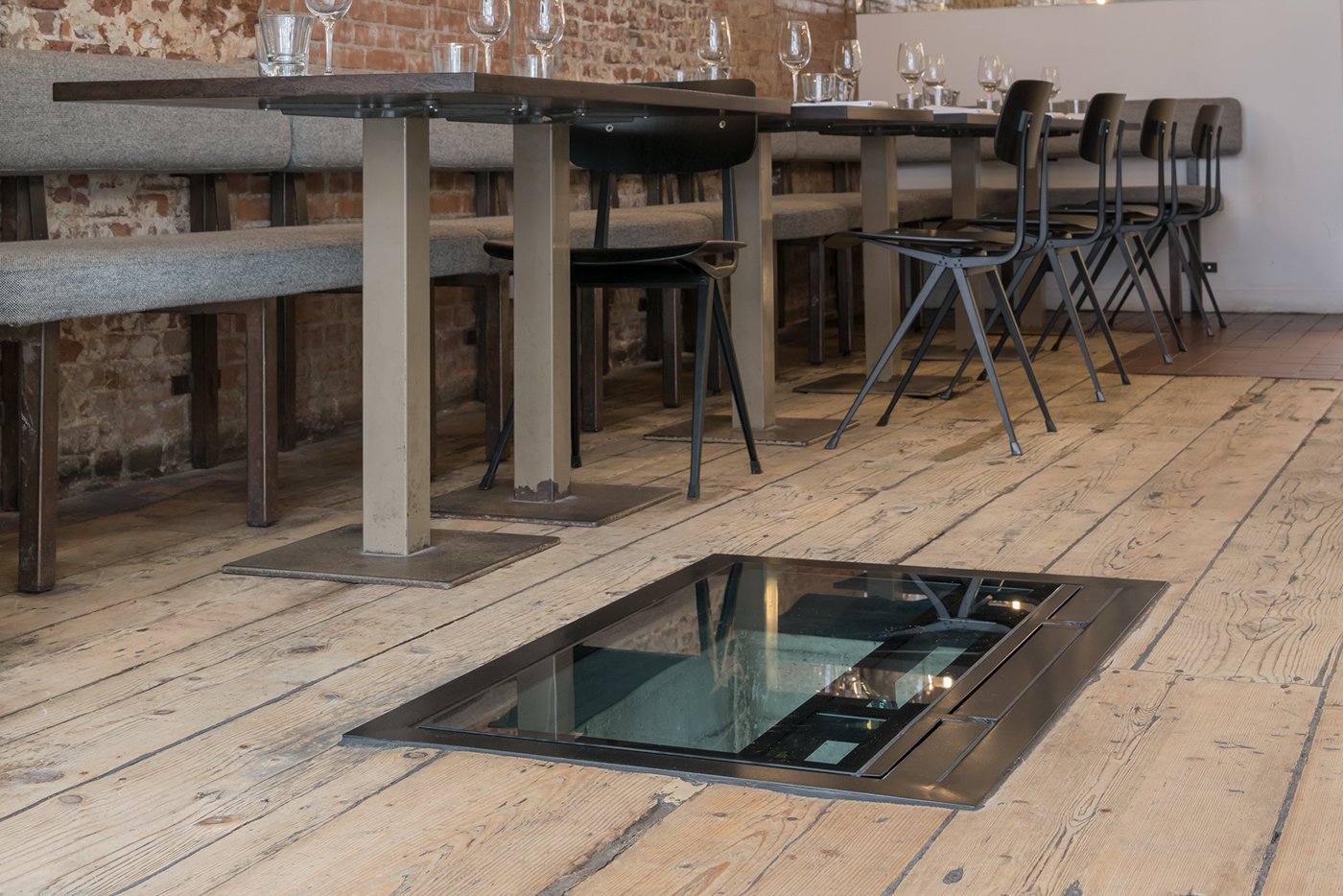 glazen vloerluik restaurant Amsterdam