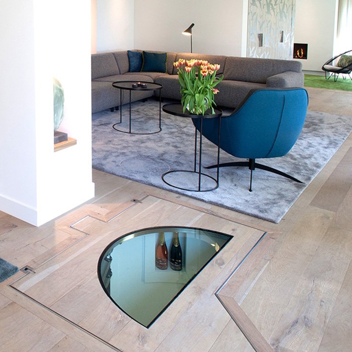hidden floor hatch in Arnhem